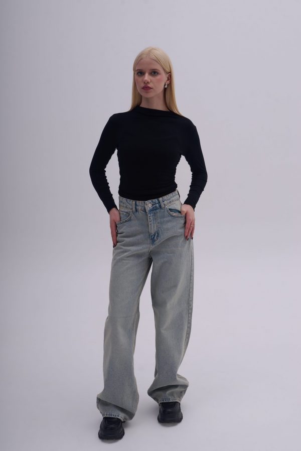 Women's Loose-Fit Jeans in Light Blue